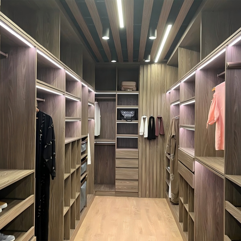Wardrobe / Walk‑in Closet Lighting